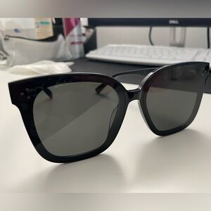 Gentle Monster Sunglasses HERS